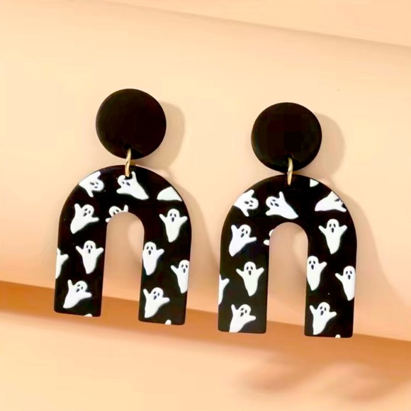 NWT 👻GHOST EARRINGS👻 - Picture 1 of 4